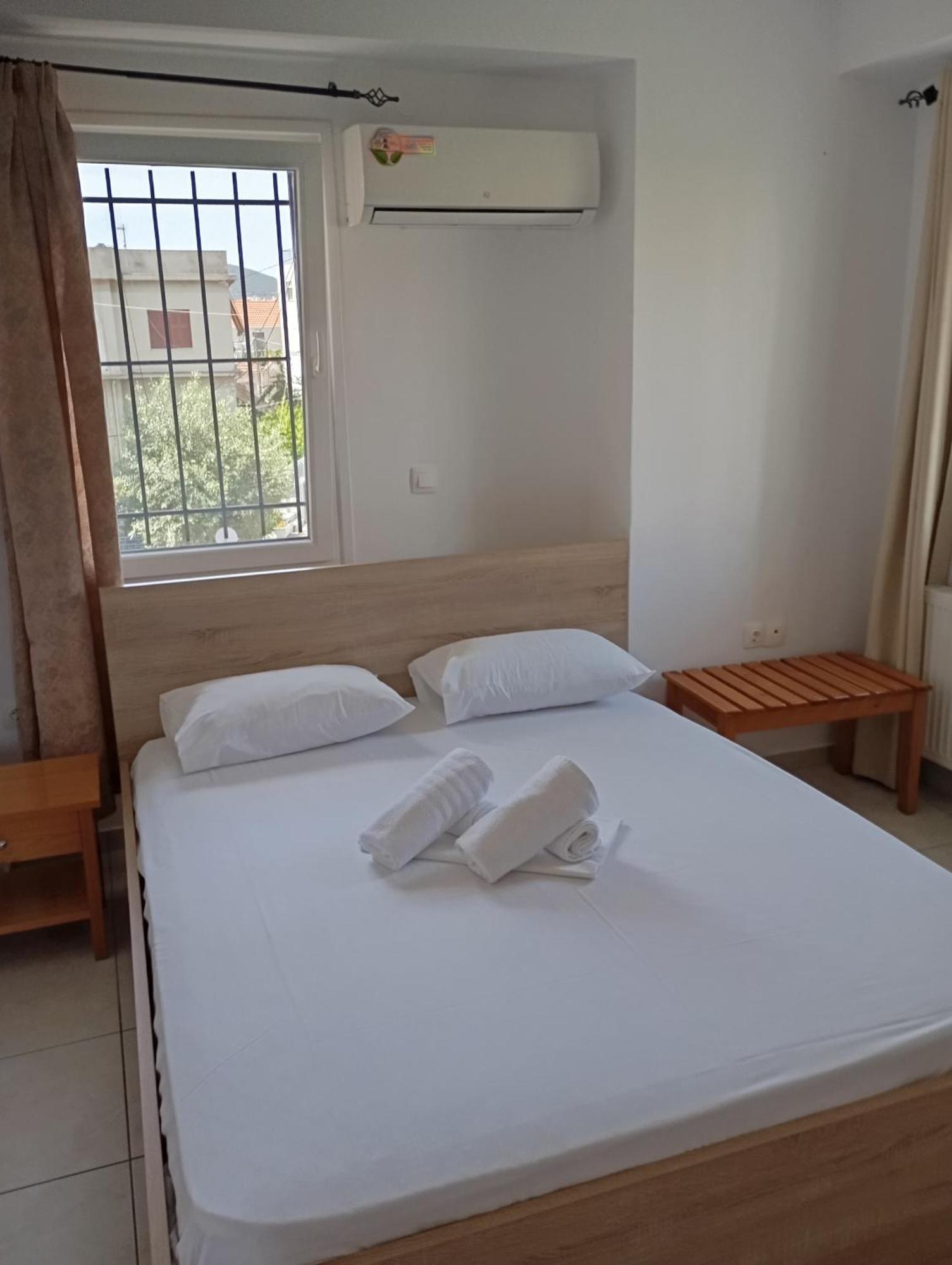 Pyrgos Sofokleous Hotel Mytilíni Buitenkant foto